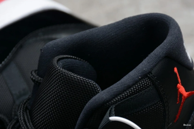 Bmlin Shoes 378037-010 Air Jordan (2012) Retro 11 Bred 0815